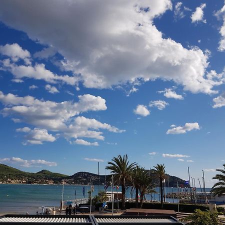 Les Pieds Dans L'Eau Apartment Saint-Cyr-sur-Mer Exterior photo