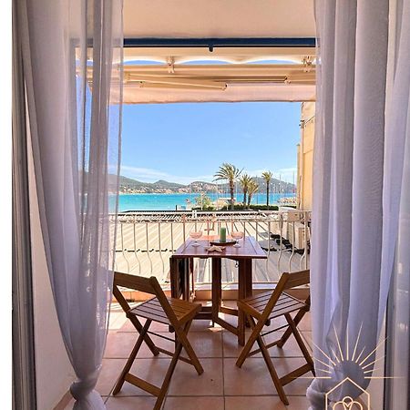 Les Pieds Dans L'Eau Apartment Saint-Cyr-sur-Mer Exterior photo
