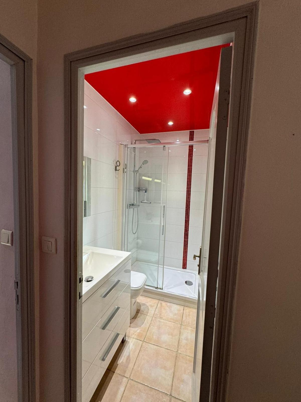 Les Pieds Dans L'Eau Apartment Saint-Cyr-sur-Mer Exterior photo